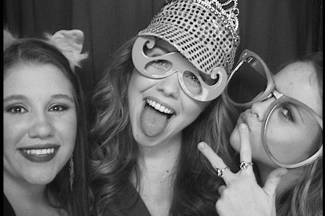 B&W Photo Booth, Enclosed Photo Booth-Photo Booths Austin, TX